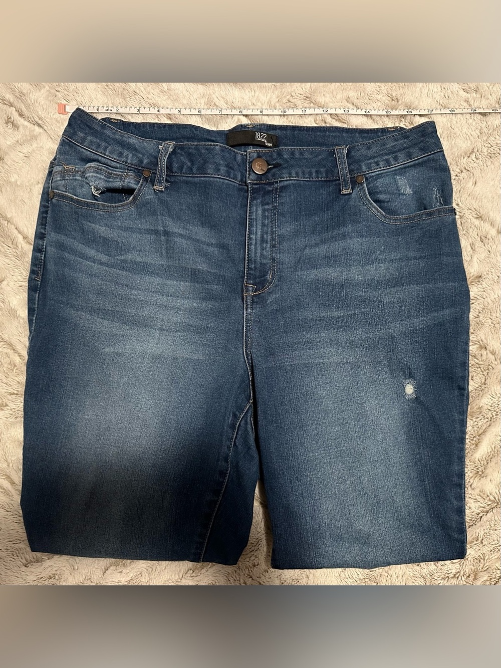 1822 Denim Skinny Jeans in Dark Blue with Light Fading - Picture 2 of 11